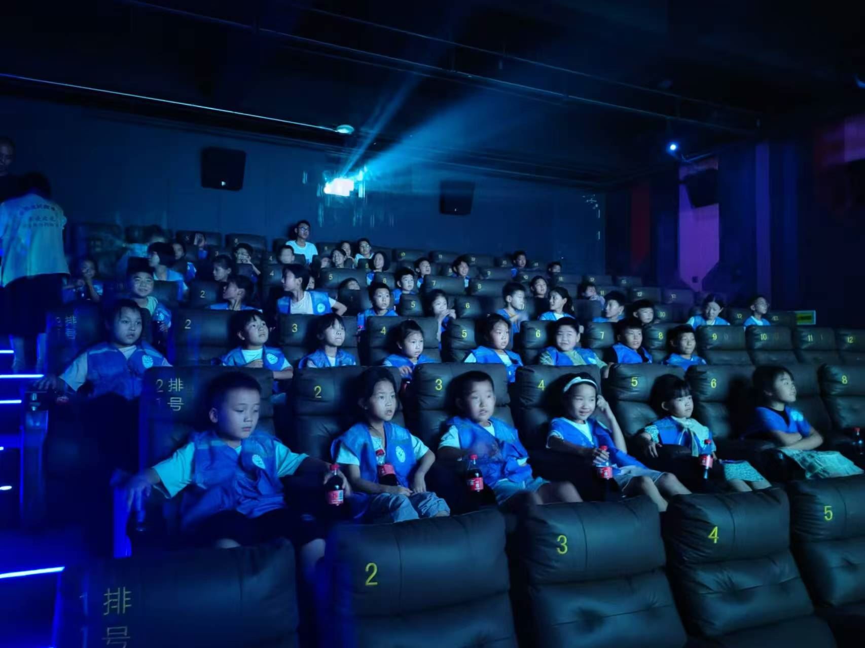 研学掠影——集体观看爱国主义电影